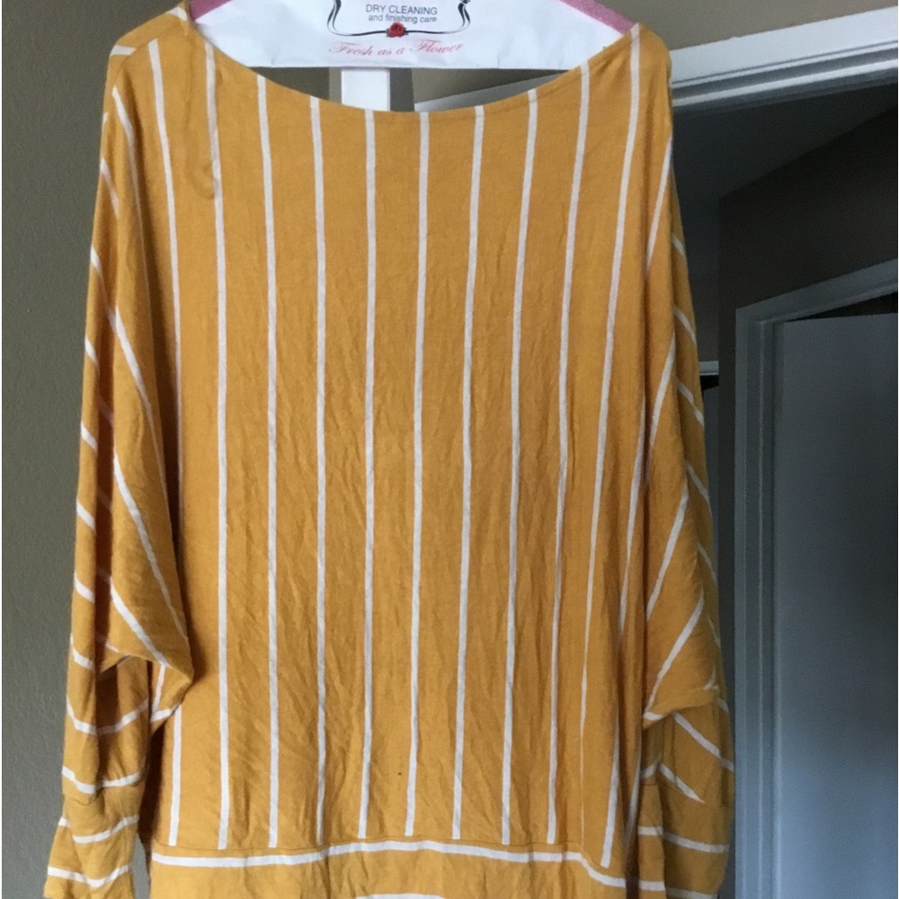 Yellow pin stripes